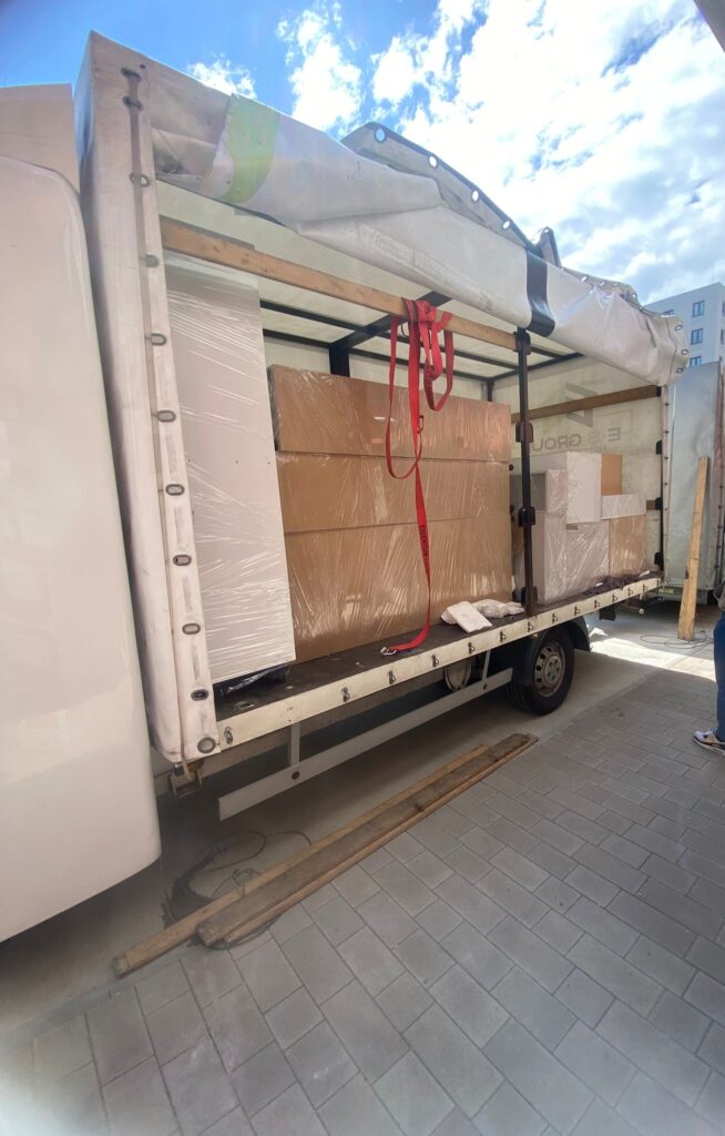 Transport namještaja iz BiH u EU - sigurna isporuka za kupce u Njemačkoj i Austriji 